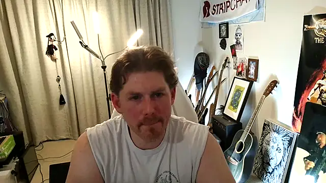 Snapshot of Rock_Pierce chatting on 05.26.26 Rock Pierce online show from 05.26.26