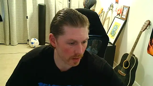 Snapshot of Rock_Pierce chatting on 06.19.26 Rock Pierce online show from 06.19.26