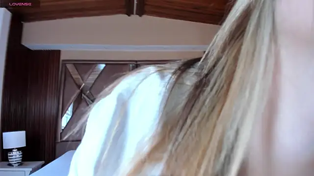 Snapshot of IsabellaaJoness chatting on 01.16.26 IsabellaaJoness online show from 01.16.26