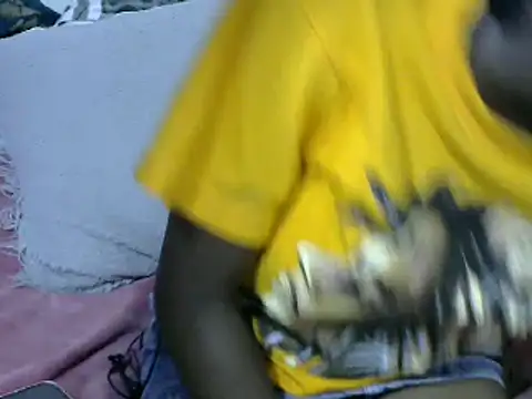 Snapshot of sweet_rozie chatting on 03.15.25 sweet rozie online show from 03.15.25