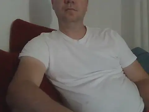 Snapshot of fikoivos chatting on 07.18.26 fikoivos online show from 07.18.26