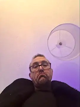 Snapshot of bibananaman chatting on 11.20.25 bibananaman online show from 11.20.25