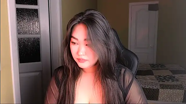 Snapshot of Erica_Wayne chatting on 01.29.25 Erica Wayne online show from 01.29.25