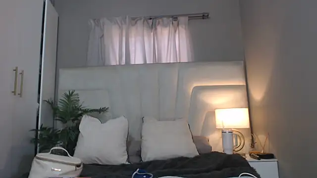 Snapshot of naughtyblackdolie chatting on 07.11.26 naughtyblackdolie online show from 07.11.26