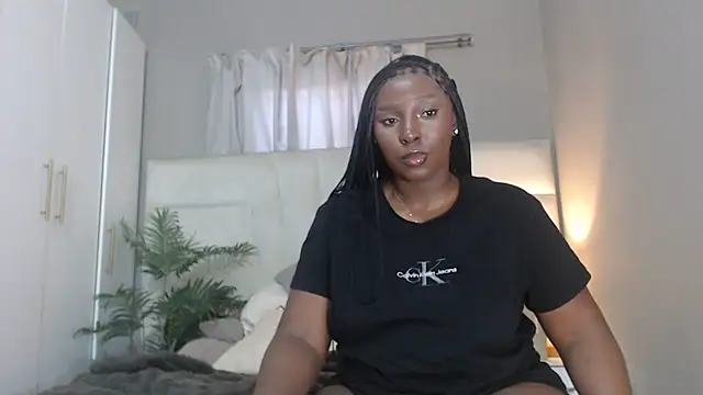 Snapshot of naughtyblackdolie chatting on 07.28.26 naughtyblackdolie online show from 07.28.26