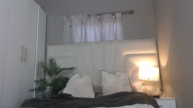 Snapshot of naughtyblackdolie chatting on 07.28.26 naughtyblackdolie online show from 07.28.26