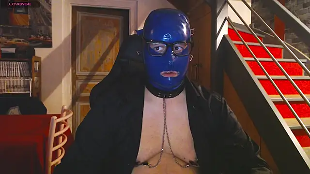 punky233 online show from 12.18.25