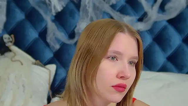 LiliLinn online show from 10.25.25