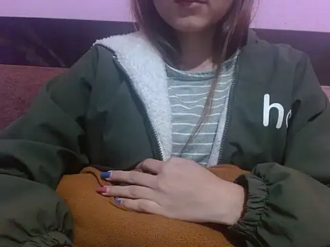 Snapshot of silky_milky chatting on 12.16.24 silky milky online show from 12.16.24