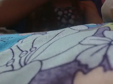 Snapshot of silky_milky chatting on 10.17.25 silky milky online show from 10.17.25