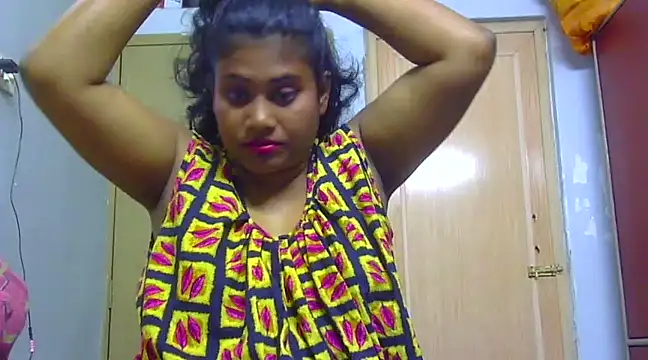 sexy roma online show from 12.28.24