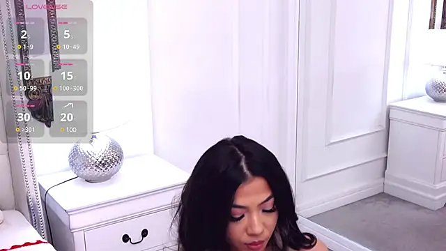 KiaraDevlynn online show from 01.24.25