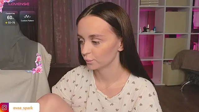 Snapshot of Katy_perry_ chatting on 01.31.25 Katy perry  online show from 01.31.25