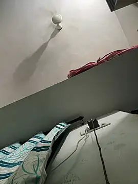 Snapshot of wildboy_simon chatting on 03.06.26 wildboy simon online show from 03.06.26