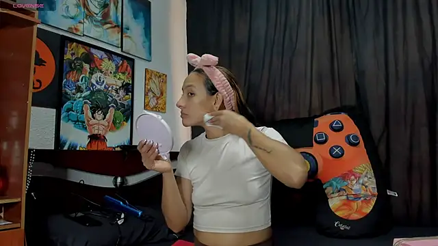 Snapshot of Valeria_Fitness chatting on 07.18.26 Valeria Fitness online show from 07.18.26