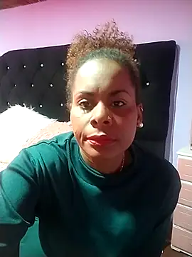 Camille rose  online show from 10.08.25