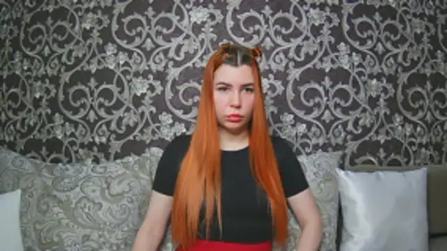 Snapshot of ElllaNuar chatting on 02.09.26 ElllaNuar online show from 02.09.26