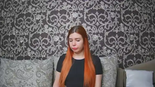 Snapshot of ElllaNuar chatting on 02.12.26 ElllaNuar online show from 02.12.26