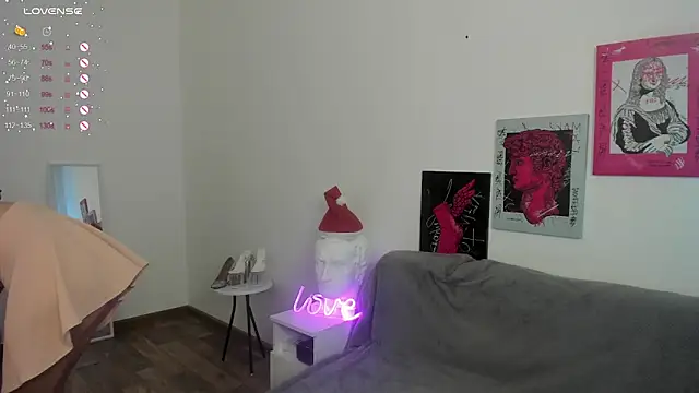 miissblonde online show from 12.20.24