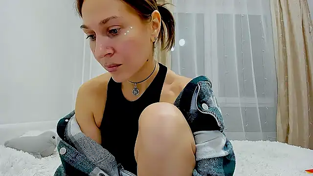 Mona Cruz online show from 01.09.26