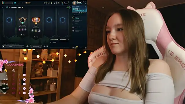 MoonlishSiren online show from 10.26.25