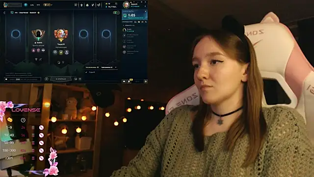 MoonlishSiren online show from 10.29.25