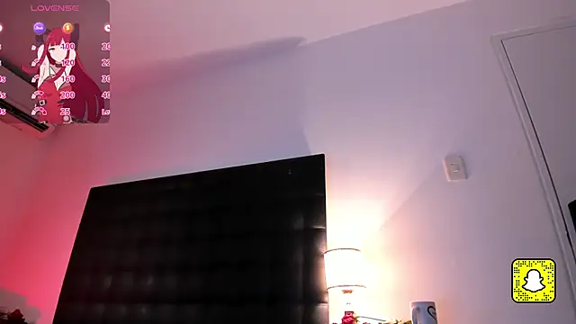 Snapshot of ValenGray chatting on 05.18.26 ValenGray online show from 05.18.26