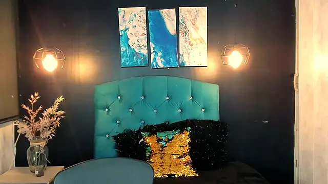 LiaCooper  online show from 12.05.24