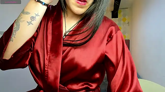 LiaCooper  online show from 01.15.25