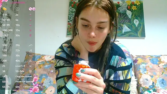 Sophie Bell online show from 01.05.25