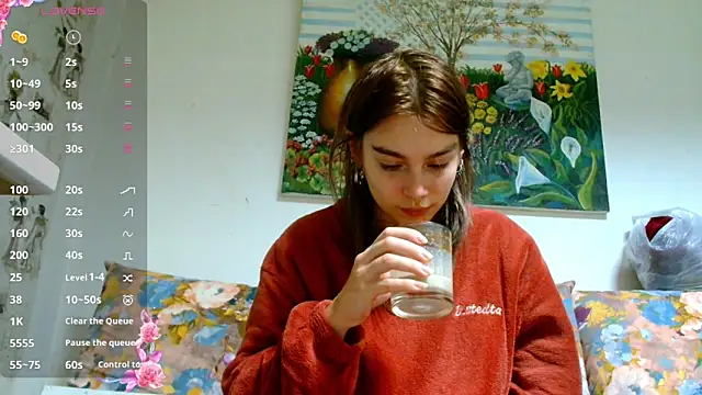 Sophie Bell online show from 01.10.25