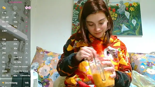 Sophie Bell online show from 02.20.25