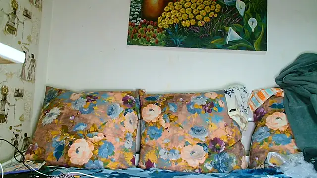 Sophie Bell online show from 10.01.25