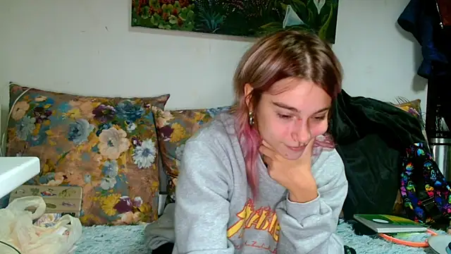 Sophie Bell online show from 10.22.25