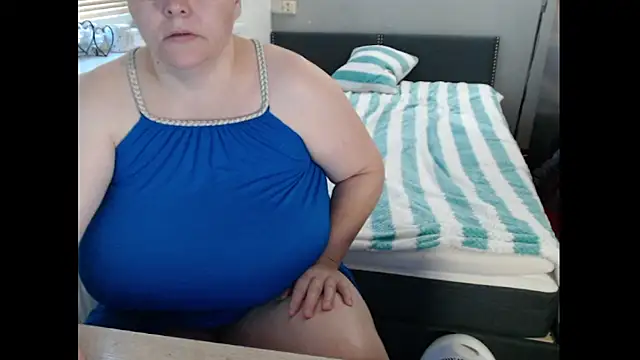 Sweetboobs online show from 10.14.25