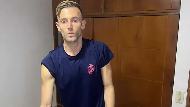 aquilesmade online show from 12.12.24