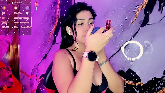 emma  cute   online show from 11.16.25