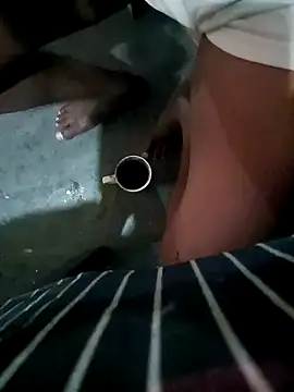 Aash Slave Boy online show from 04.21.26