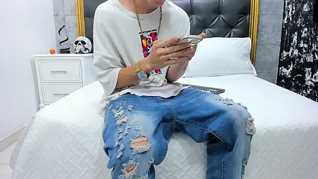 MarcusCollinss  online show from 12.06.24