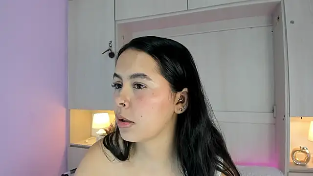 Snapshot of valerymeyerr chatting on 10.16.25 valerymeyerr online show from 10.16.25