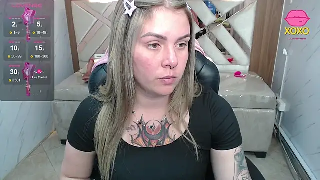 Snapshot of Paula_b_ chatting on 05.06.26 Paula b online show from 05.06.26