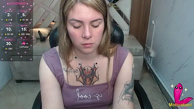 Snapshot of Paula_b_ chatting on 05.15.26 Paula b online show from 05.15.26