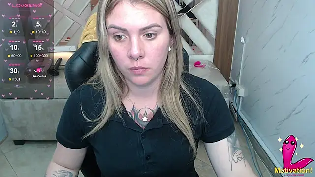 Snapshot of Paula_b_ chatting on 05.28.26 Paula b online show from 05.28.26