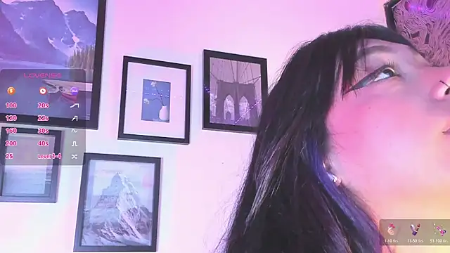 Snapshot of Akari1_Mischief chatting on 05.31.26 Akari1 Mischief online show from 05.31.26