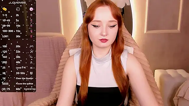 Snapshot of Emma_Chery chatting on 03.14.25 Emma Chery online show from 03.14.25