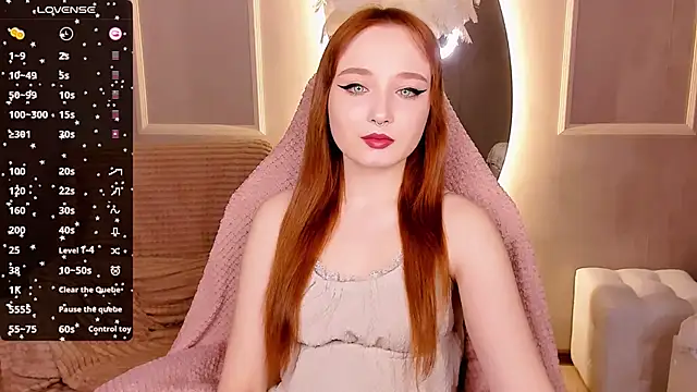 Snapshot of Emma_Chery chatting on 03.19.25 Emma Chery online show from 03.19.25