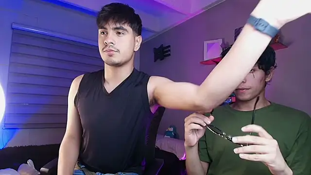 Snapshot of thiago_rockwelll chatting on 10.03.25 thiago rockwelll online show from 10.03.25