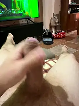 Snapshot of holawey1345 chatting on 10.15.25 holawey1345 online show from 10.15.25