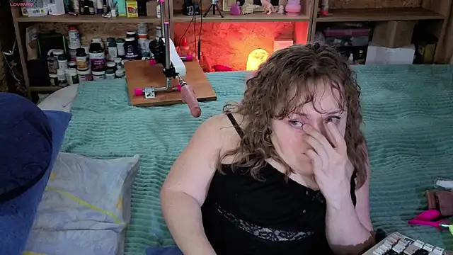 MiniNatalie online show from 11.11.25