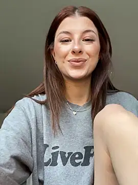 Mia-Minou online show from 04.06.26